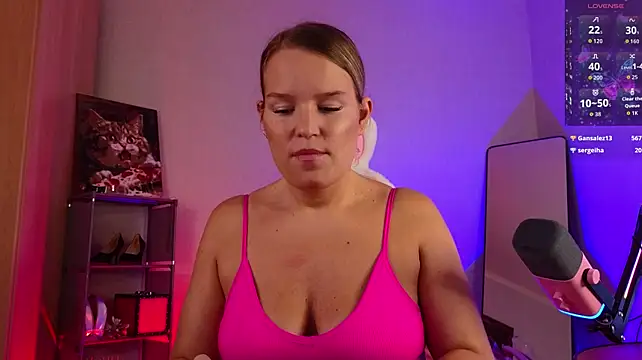 Lady_Shine - I’m tempting you with a bun