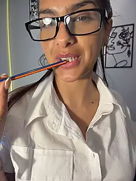 Chicachocolate01 - show pussy + ctrl 2 min🔥