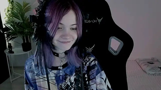 Hikkacat - meow how kitten ฅ(•ㅅ•❀)ฅ