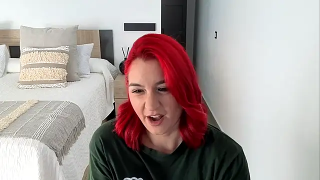 Morninglorytv - enseño los dos piercing