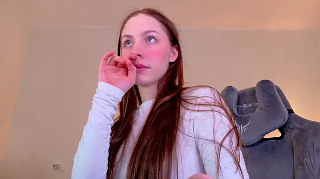I_m_Regina - move your panties aside