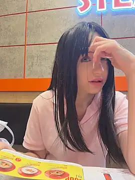 Lilonok - play with my virgin pussy