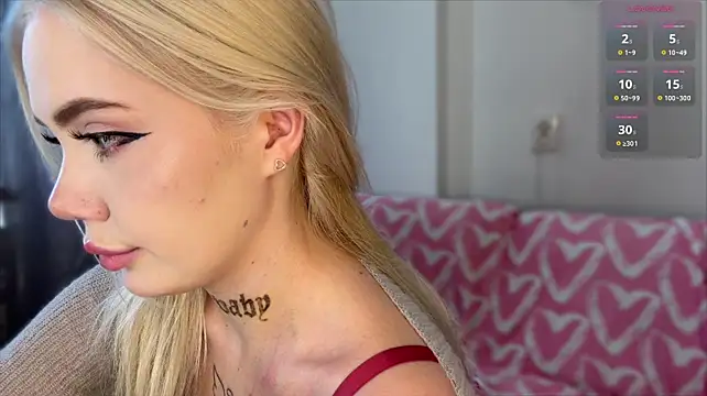 Hanna_cry_baby - show tongue