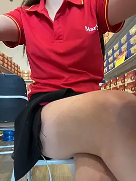 Sneaky_Cumshoot - Masturbating under cashier レジ係の下で自慰行為をする