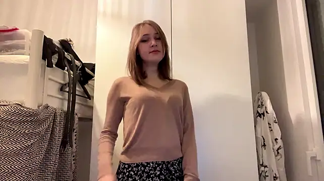 Sereneglowz - Show me your love <3