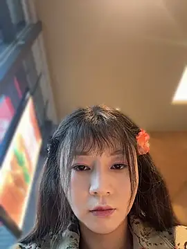 Bingbing6699 - 路边露全胸性感揉胸