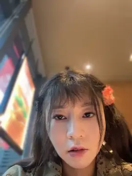 Bingbing6699 - 路边露全胸性感揉胸