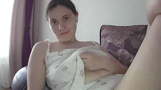 LanaLive - Show my hot boobs + play my nipples