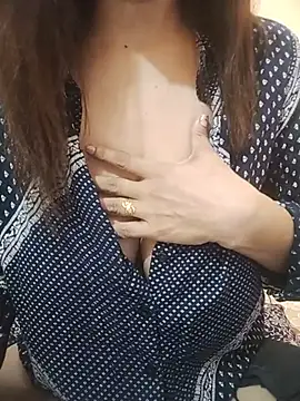Anna_gougeous - dildo sucking in public