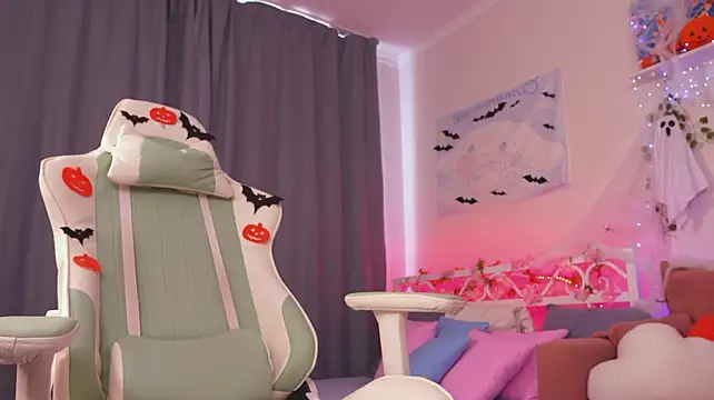 Zoe_Vee - DRAGON DILDO RIDING