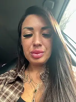 RuslanaXX - Make me squirt