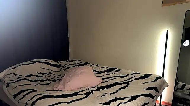 MysticHeart - Take off my panties and jerk