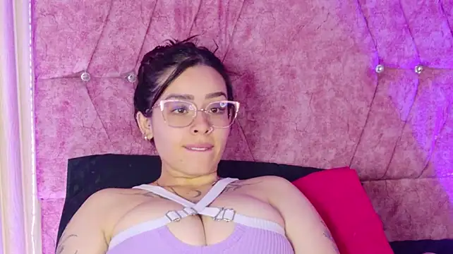 Mia_lopez_1 - zoom pussy + fingers