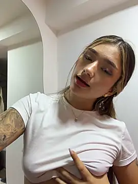 Ariannaa_1 - Twerk with skirt, off panties 🔥