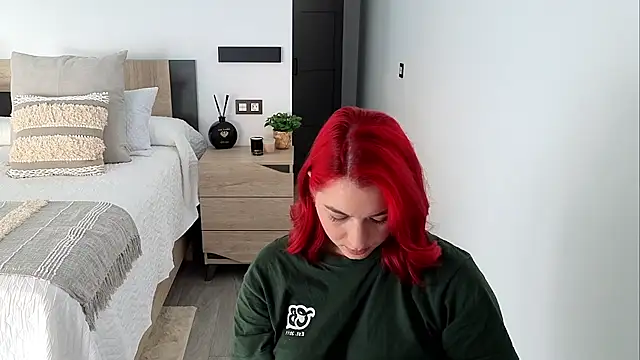 Morninglorytv - enseño los dos piercing