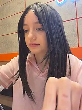 Lilonok - play with my virgin pussy