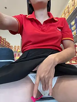 Sneaky_Cumshoot - Masturbating under cashier レジ係の下で自慰行為をする