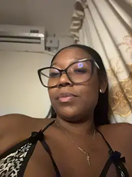 Chell_iivy - Flash pussy