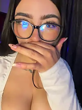 Lana_Hands - Suck my nipples