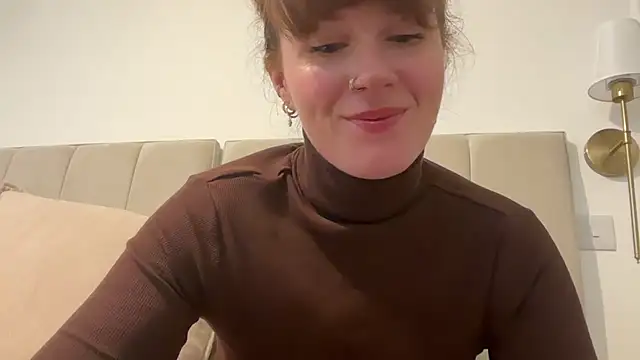 Redheadrosie69 - butt plug in ass