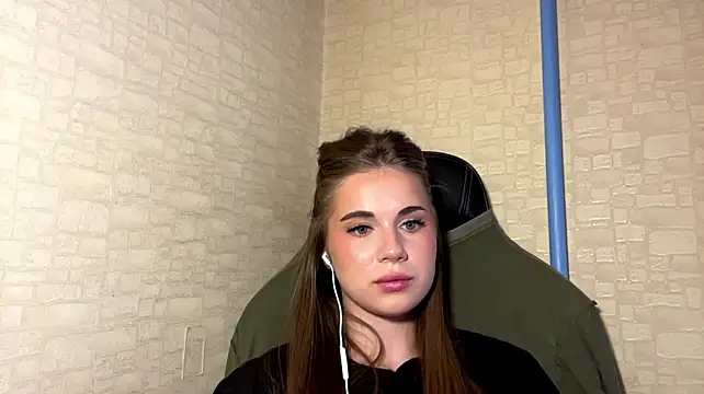 Miss_Blessnyth - last tip i send naked pisc in PM