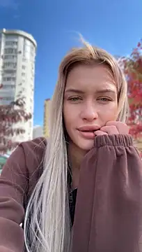 KikiWatson - Show color panties in public 🙈🖤