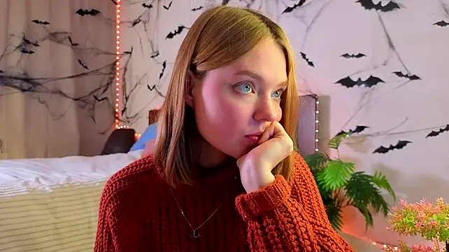 LacieEverding - Bite and lick my lip and stare at you