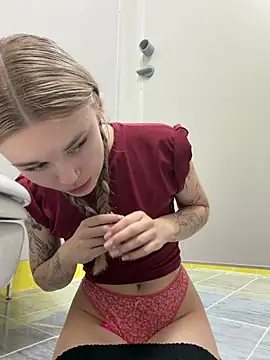 -MiaKitty - Throw pants at sink & spank ass outdoor