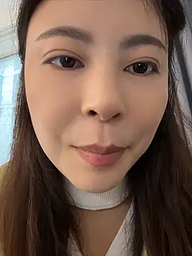 YaoYao8888 - 脱掉内衣直播2分钟