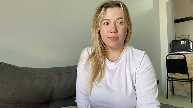 Alyrasun - ice on my nipples