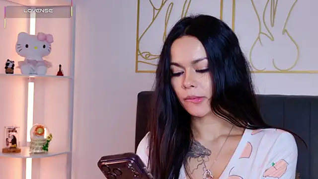 Lyra_Valtierra - Full naked + nipple clamps