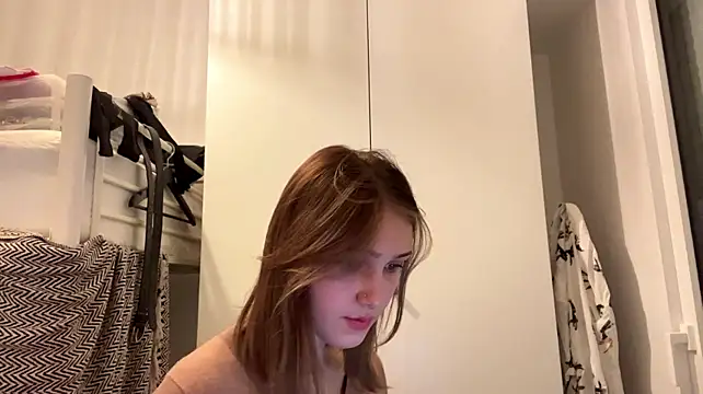Sereneglowz - Make funny face🖤