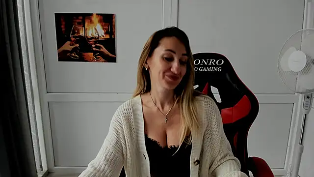 LilyDreamm - https://ru.lovense.com/wish-list/051mcec