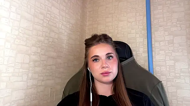 Miss_Blessnyth - last tip i send naked pisc in PM