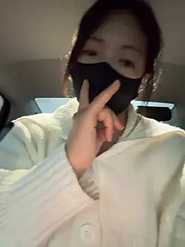 Maomao116 - 超级敏感，易喷体质，会一直喷水💦，特写小穴手指抽插2分钟
