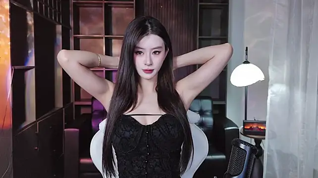 Elowen-8 - 安宝穿上黑丝😊