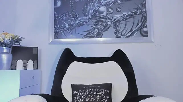 Elledanielle - Plug ass + finger pussy