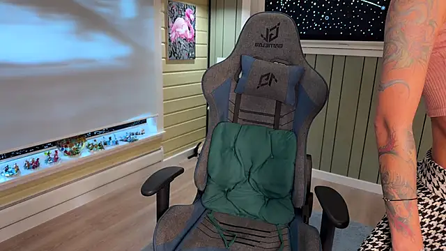 SandyChris - Cumshow