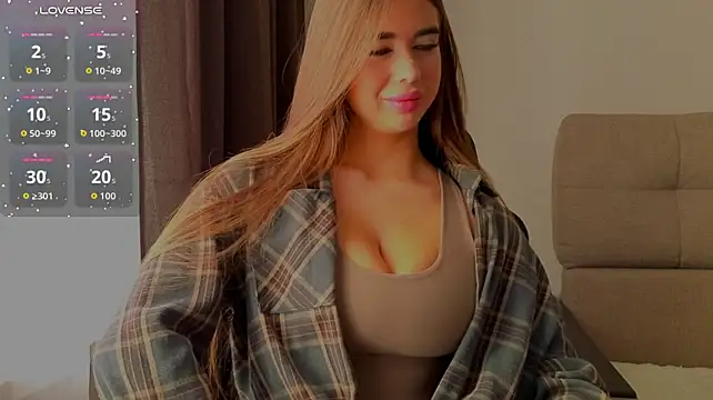 Evapuffy - TITS MASSAGE AND LOOK AT CAMERA