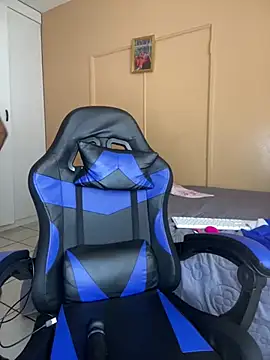 MilfBoobsxx - Finger pussy 🍑