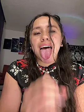 Walker_23 - 1 Finger in my tight asshole ✨💦