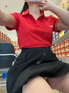 Sneaky_Cumshoot - Masturbating under cashier レジ係の下で自慰行為をする