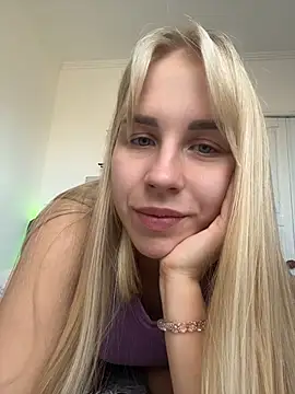 AriMiu - 💦 Deep fingering
