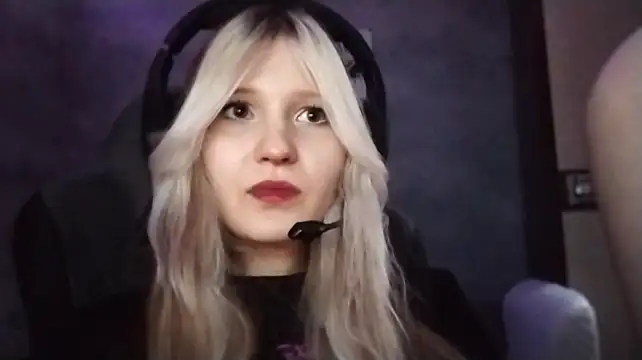 Eliseida - show the bra <3