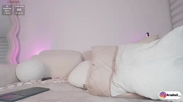 Ariadna5 - Full naked + show anal