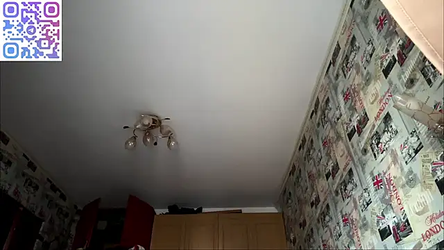Barbie_ee - double penetration in doggy position