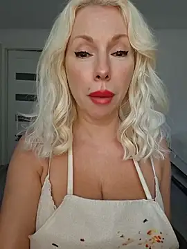 Mazlik27 - Show my boobs