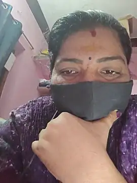 Tamil_lathikaaa - Nude show on dress