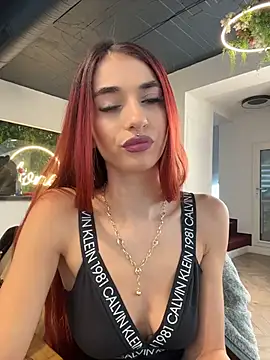 VixenRosse - Intense pulsing on my clit🔥