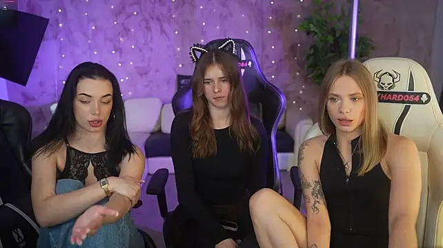 Angy_Netal - naked ass 2 girls